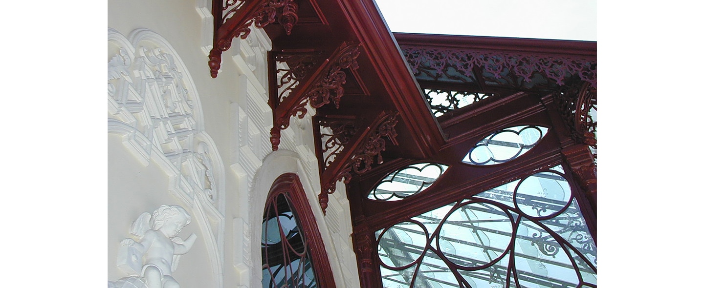 p0249_1440x590_03g